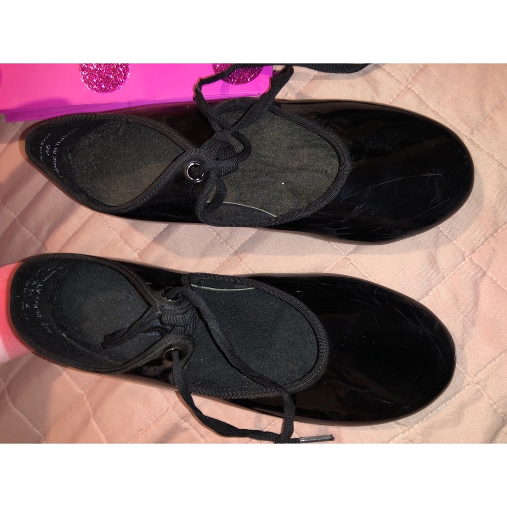 Tap shoes